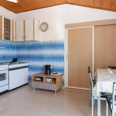 Apartman Sara *